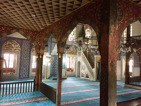 Takkeci İbrahim Ağa Camii